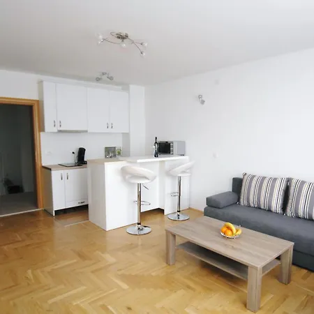 Haus Zora Ferienwohnung 7 Apartman Moscenice