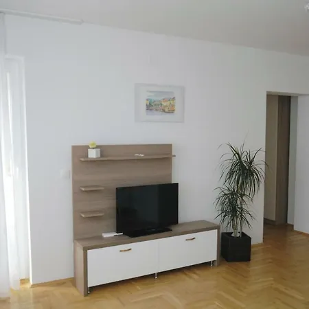 Haus Zora Ferienwohnung 7 Apartment